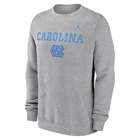 North Carolina Tar Heels Primetime Primary Stack Men's Nike College Pullover Crew