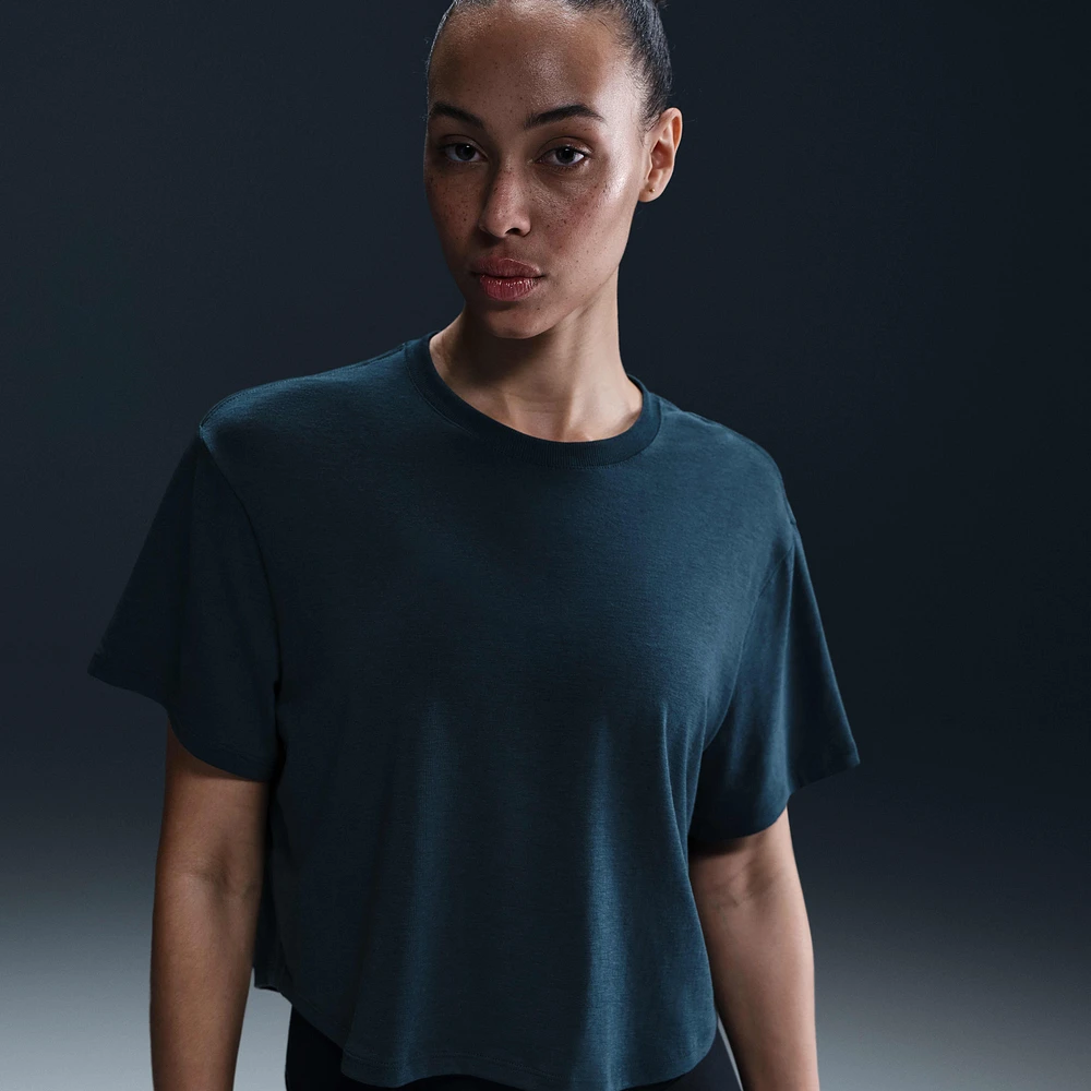 Nike One Relaxed Women's Dri-FIT Cropped Short-Sleeve Top