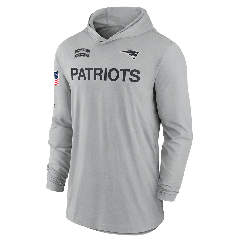 New England Patriots Salute to Service Edge Mascot Lockup Men’s Nike Dri-FIT NFL Long-Sleeve Hooded Top