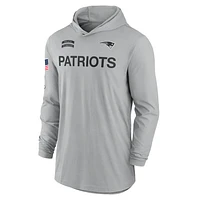 New England Patriots Salute to Service Edge Mascot Lockup Men’s Nike Dri-FIT NFL Long-Sleeve Hooded Top