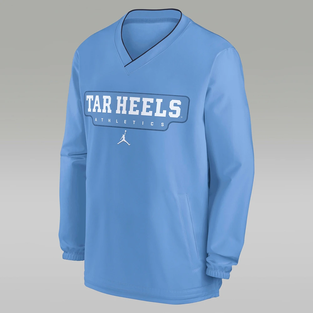 North Carolina Tar Heels Sideline Men's Nike College Long-Sleeve Windshirt