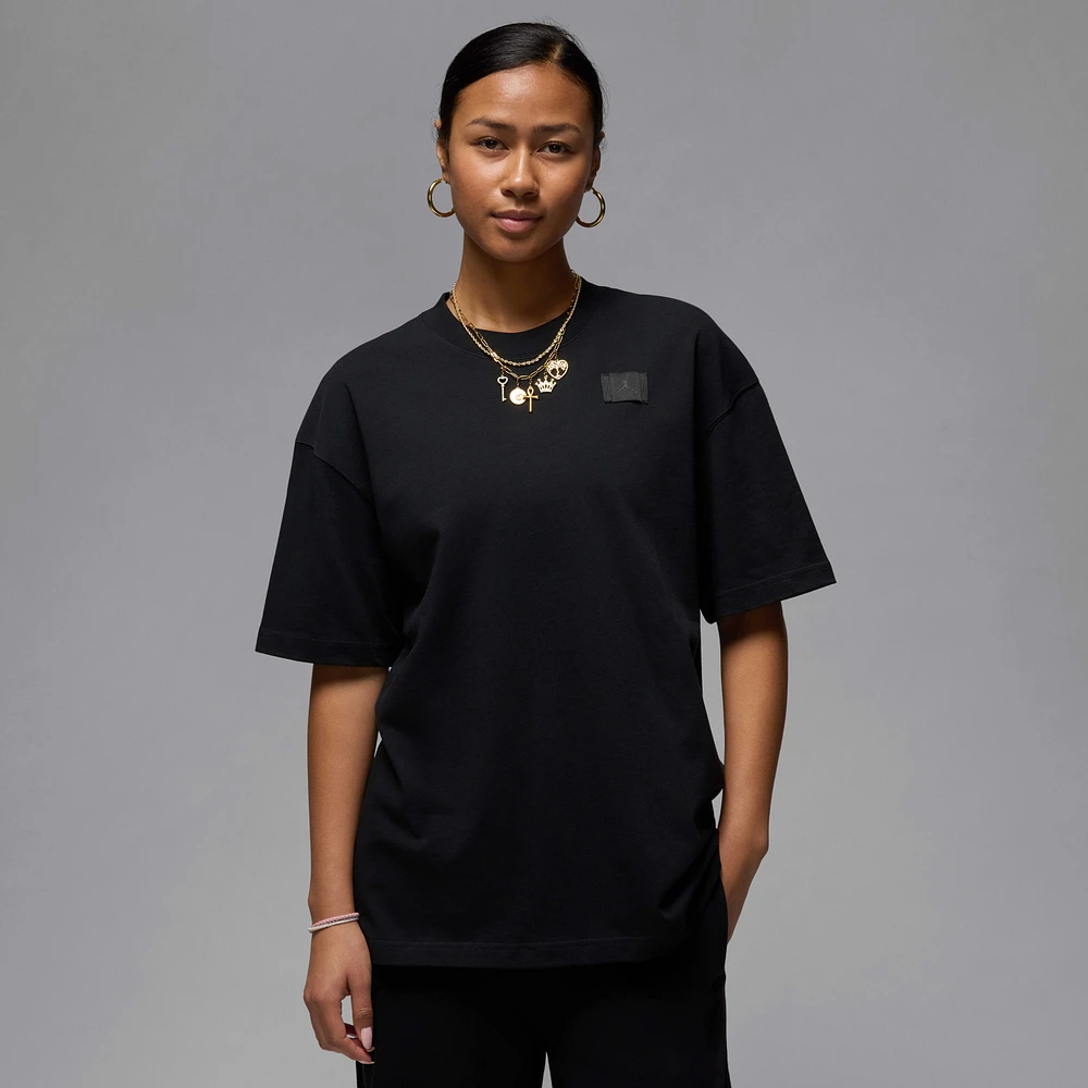 Jordan Flight Essentials Women's Oversized T-Shirt