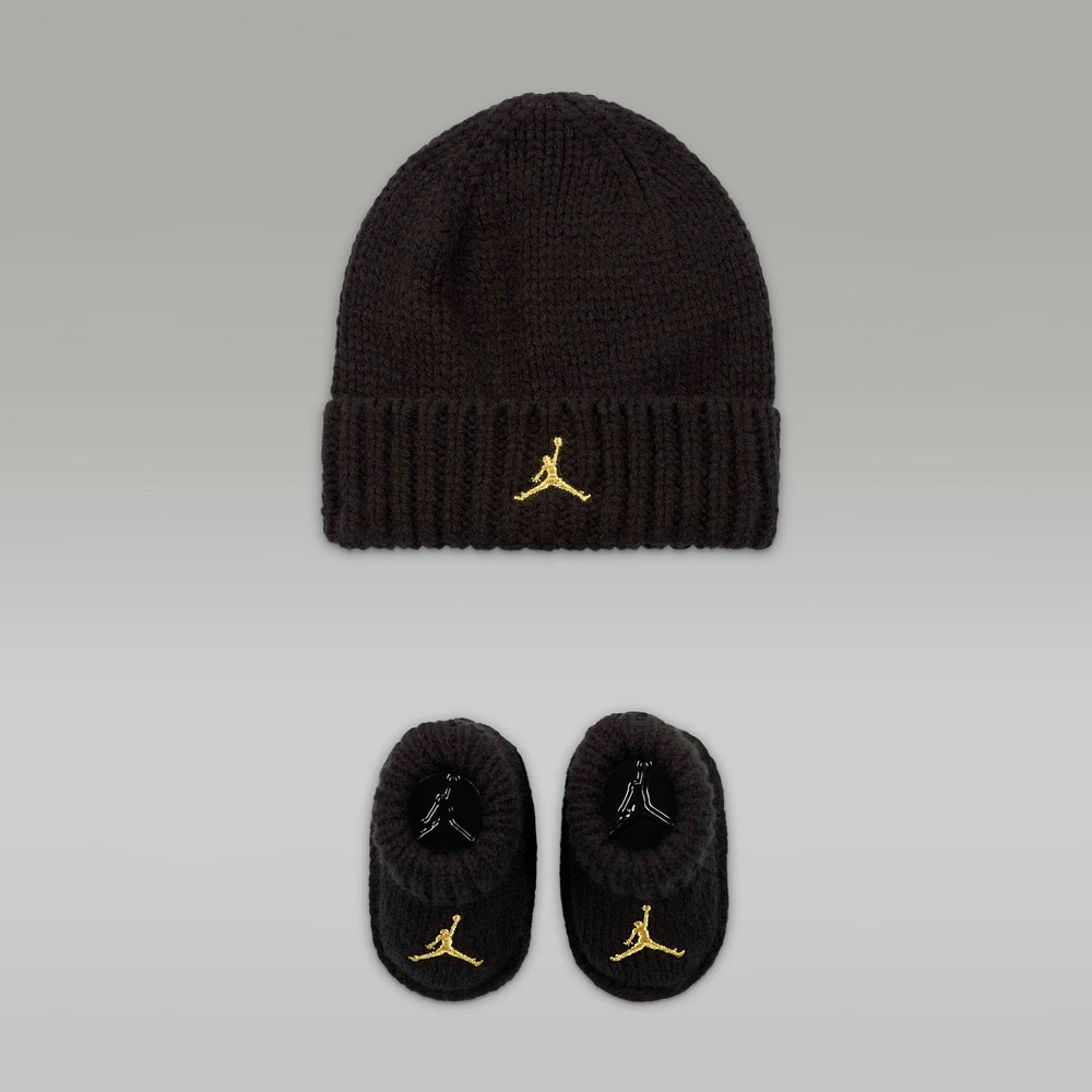 Jordan Baby (0-6M) Chunky Knit Hat and Booties Set