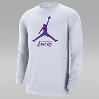 Los Angeles Lakers Essential Men's Jordan NBA Long-Sleeve T-Shirt