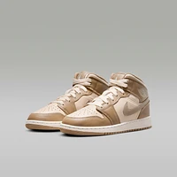 Air Jordan 1 Mid Big Kids' Shoes