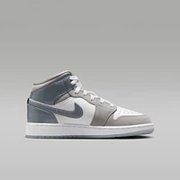 Air Jordan 1 Mid SE Big Kids' Shoes