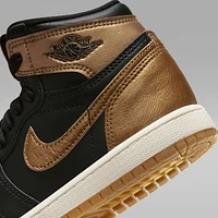 Jordan 1 Retro High OG "Black and Gold" Little Kids' Shoes