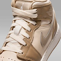 Air Jordan 1 Mid Big Kids' Shoes