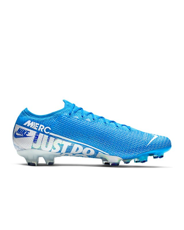 Nike Mercurial Vapor 13 Elite FG Firm-Ground Soccer Cleat.