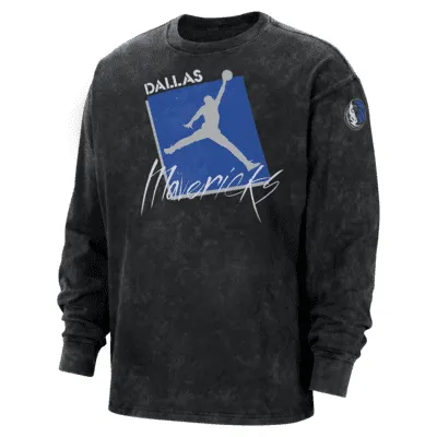 Dallas Mavericks Courtside Statement Edition Men's Jordan Max90 NBA Long-Sleeve T-Shirt. Nike.com