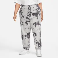 Nike Sportswear Women's Mid-Rise Cloud-Dye Joggers (Plus Size). Nike.com