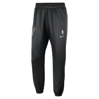 Milwaukee Bucks Spotlight Men's Nike Dri-FIT NBA Pants. Nike.com