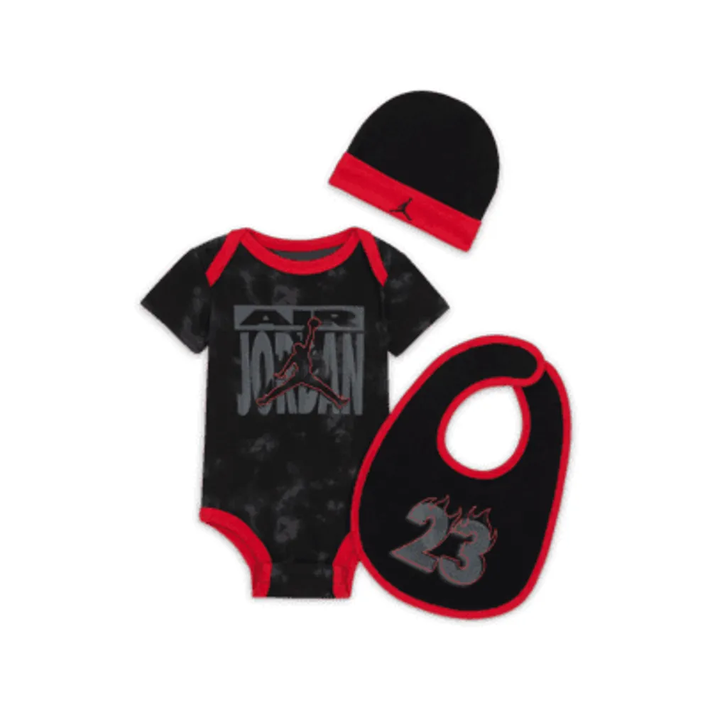 Air Jordan 3 Retro 3-Piece Bodysuit Box Set Baby Set. Nike.com