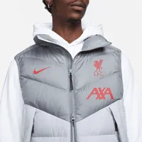 Liverpool FC Windrunner Men's Down Soccer Vest. Nike.com