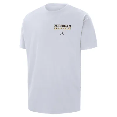 Jordan College (Michigan) Men's Max90 T-Shirt. Nike.com