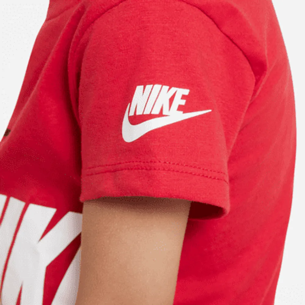 Nike Sportswear Baby (12-24M) T-Shirt and Shorts Set. Nike.com