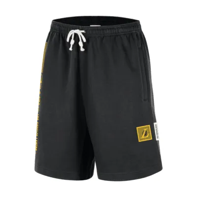 Los Angeles Lakers Standard Issue Courtside Men's Nike Dri-FIT NBA Shorts. Nike.com