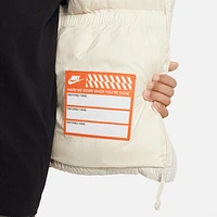 Nike Sportswear Heavyweight Synthetic Fill EasyOn Big Kids' Therma-FIT Repel Loose Hooded Vest. Nike.com