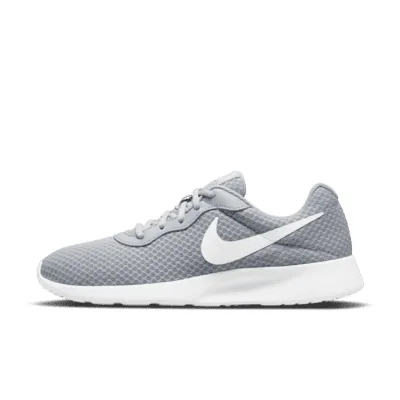 Chaussures Nike Tanjun pour Homme. FR