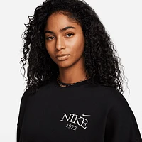 Nike Sportswear Phoenix Fleece Women's Oversized Cropped Crew-Neck Sweatshirt. Nike.com