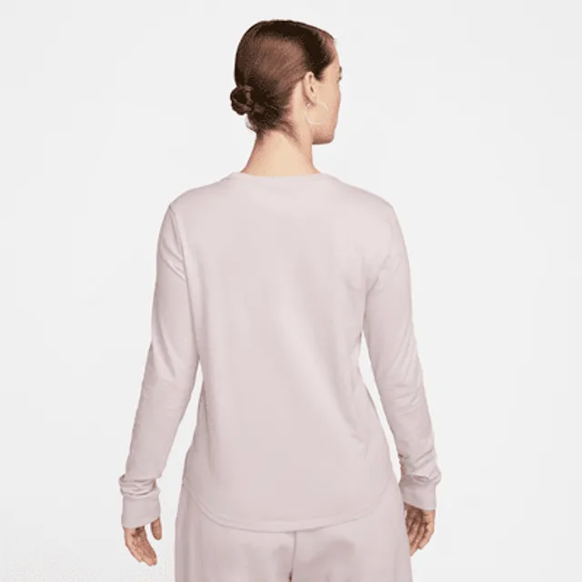 Nike Sportswear Essentials Women's Long-Sleeve Top.