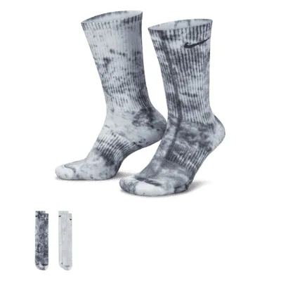 Chaussettes mi-mollet épaisses à motif tie & dye Nike Everyday Plus (2 paires). FR