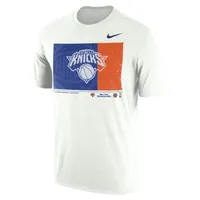 New York Knicks Essential Men's Nike NBA Max90 T-Shirt. Nike.com