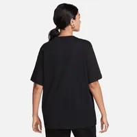 Nike Sportswear Essential Women's T-Shirt. Nike.com