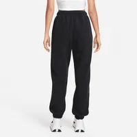 Nike Sportswear Plush Women's Joggers. Nike.com