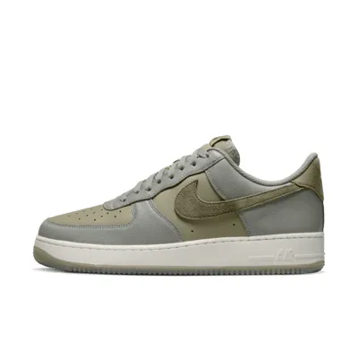 Nike Air Force 1 '07 LV8 Men's Shoes. Nike.com