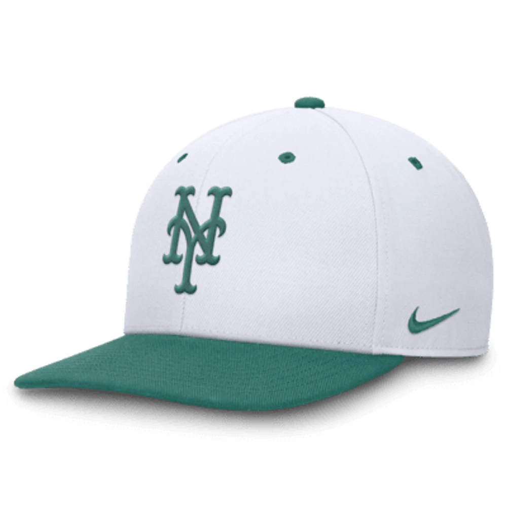 New York Mets Bicoastal 2-Tone Pro Men's Nike Dri-FIT MLB Adjustable Hat. Nike.com