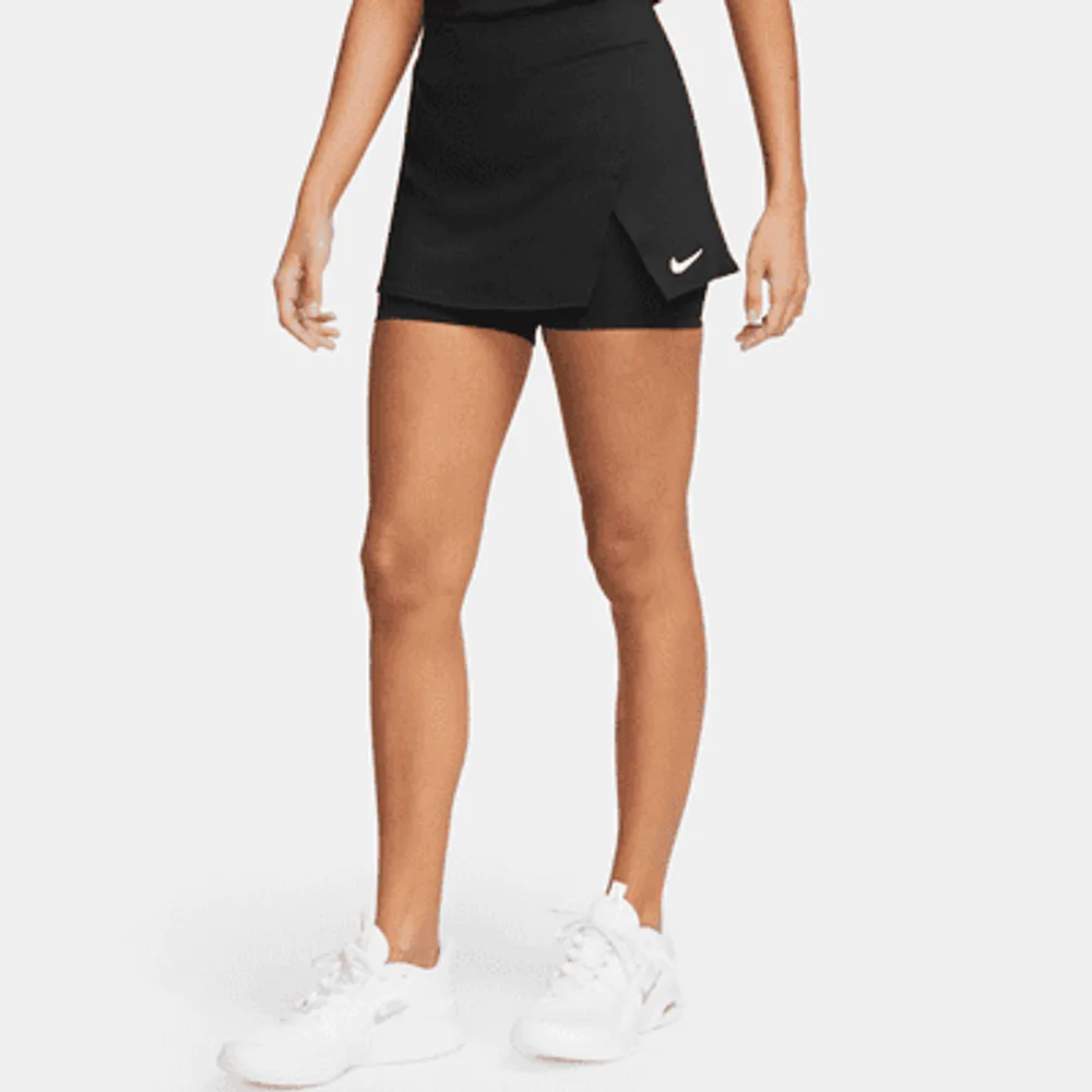 Nike Dri-FIT Advantage Women's Short Tennis Skirt.