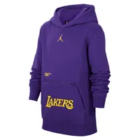 Los Angeles Lakers Courtside Statement Edition Big Kids' Jordan NBA Fleece Pullover Hoodie. Nike.com