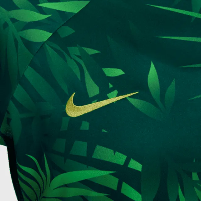 Brazil Academy Pro Women's Nike Dri-FIT Pre-Match Soccer Top. Nike.com