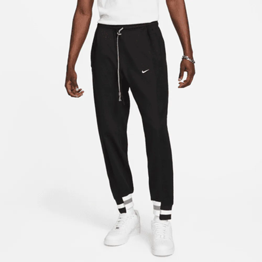 Nike Dri-FIT Standard Issue Men's Basketball Trousers. UK