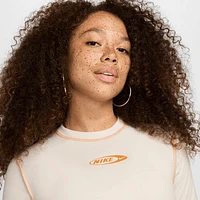 Nike Sportswear Chill Knit Women's Slim Cropped T-Shirt. Nike.com