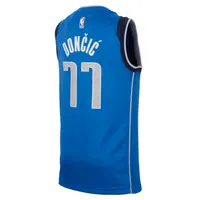 Luka Dončić Mavericks Icon Edition Big Kids' Nike NBA Swingman Jersey. Nike.com