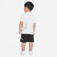 Jordan Baby (12-24M) T-Shirt and Shorts Set. Nike.com