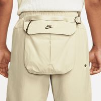 Short cargo tissé non doublé Nike Sportswear Tech Pack pour Homme. FR