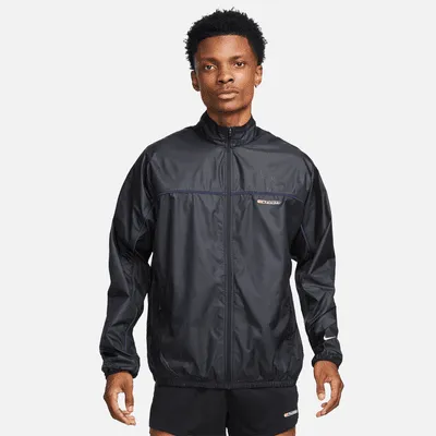 Nike Track Club Men's Storm-FIT Running Jacket. Nike.com