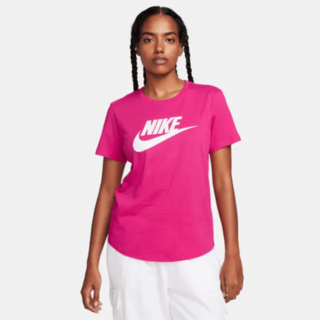 T-shirt femme Sportswear Essential Nike · Nike · Sports · El Corte Inglés