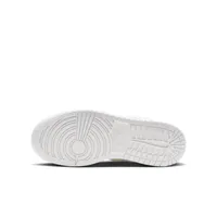 Air Jordan 1 Low SE Craft Big Kids' Shoes. Nike.com