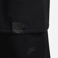 Nike Sportswear AF1 40th Anniversary Men's Max90 T-Shirt. Nike.com