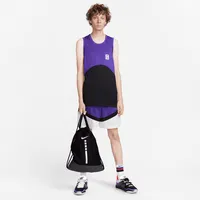 Nike Hoops Elite Drawstring Bag (17L). Nike.com