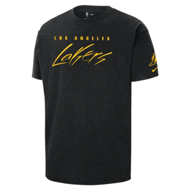 Los Angeles Lakers Courtside Max90 Nike Men's NBA Long-Sleeve T-Shirt in Black, Size: Large | DR6345-010