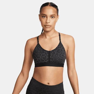 Brassière de sport à maintien léger avec coussinet une pièce, imprimé léopard et encolure en V Nike Indy pour femme. FR