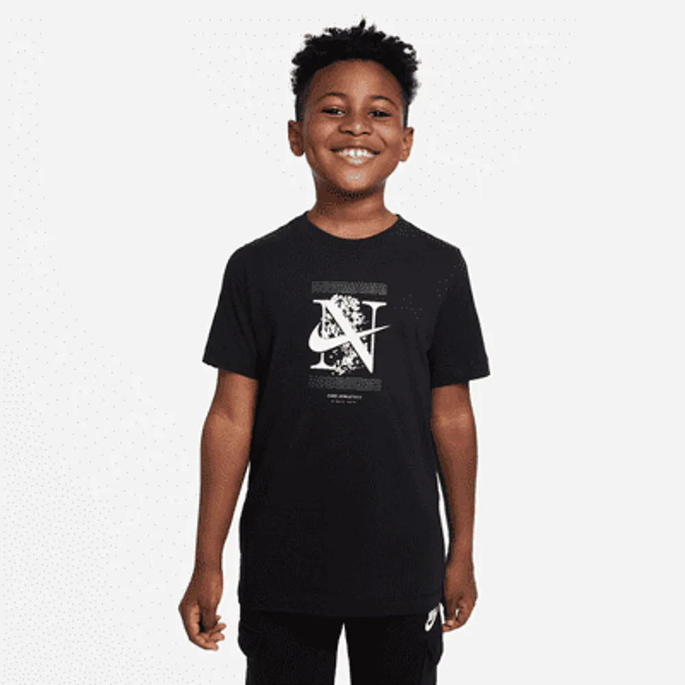 Nike Sportswear Big Kids' T-Shirt. Nike.com