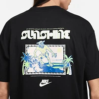 Nike Sportswear Men's T-Shirt. Nike.com