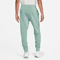 Nike Club Fleece+ Men's Pants. Nike.com