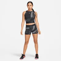 Nike Pro Dri-FIT Women's Cropped Training Tank. Nike.com